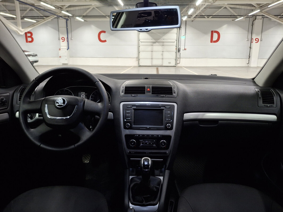 Skoda Octavia с пробегом — 2011 год. Фото: #13