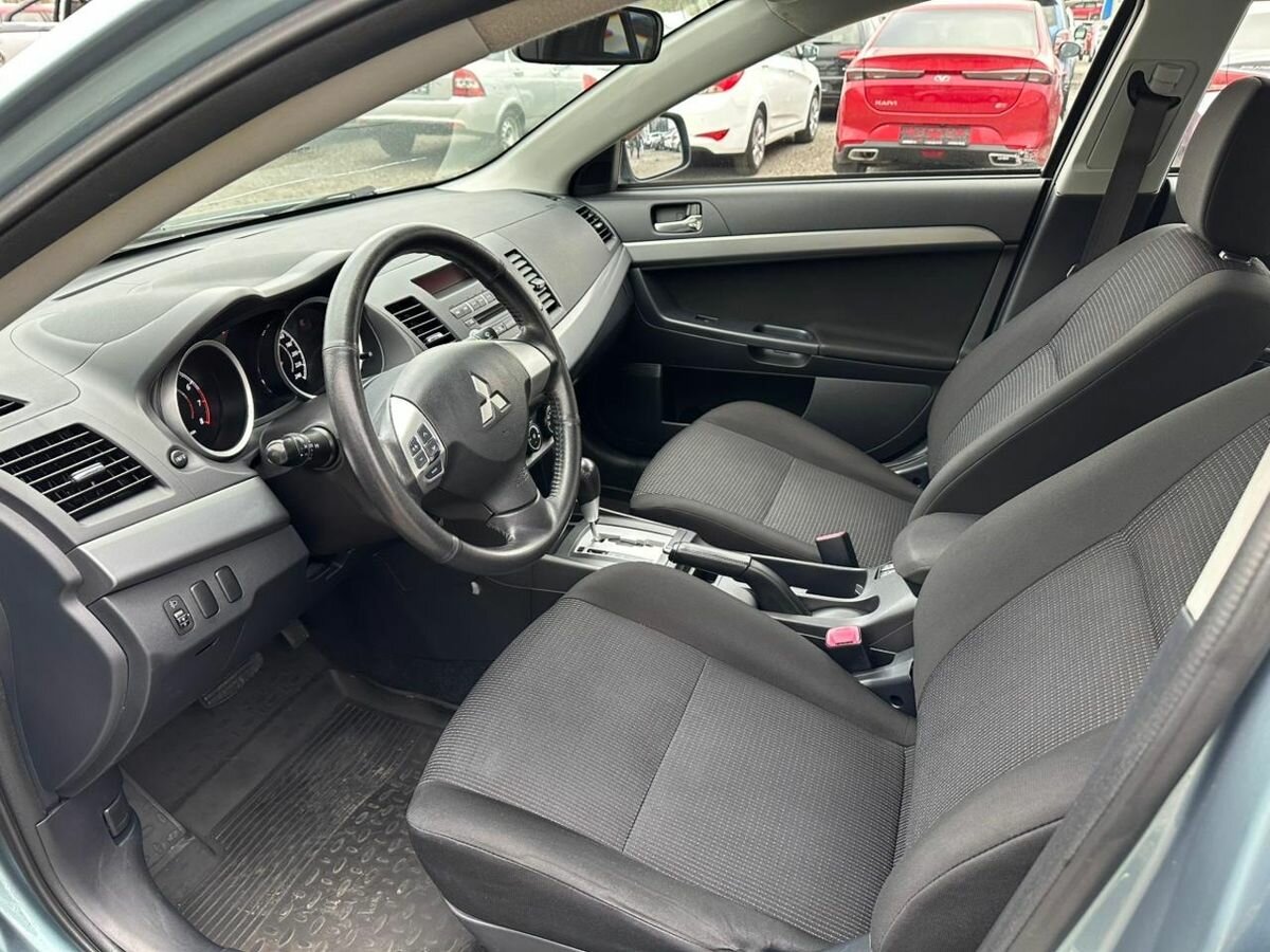 Mitsubishi Lancer с пробегом — 2011 год. Фото: #4