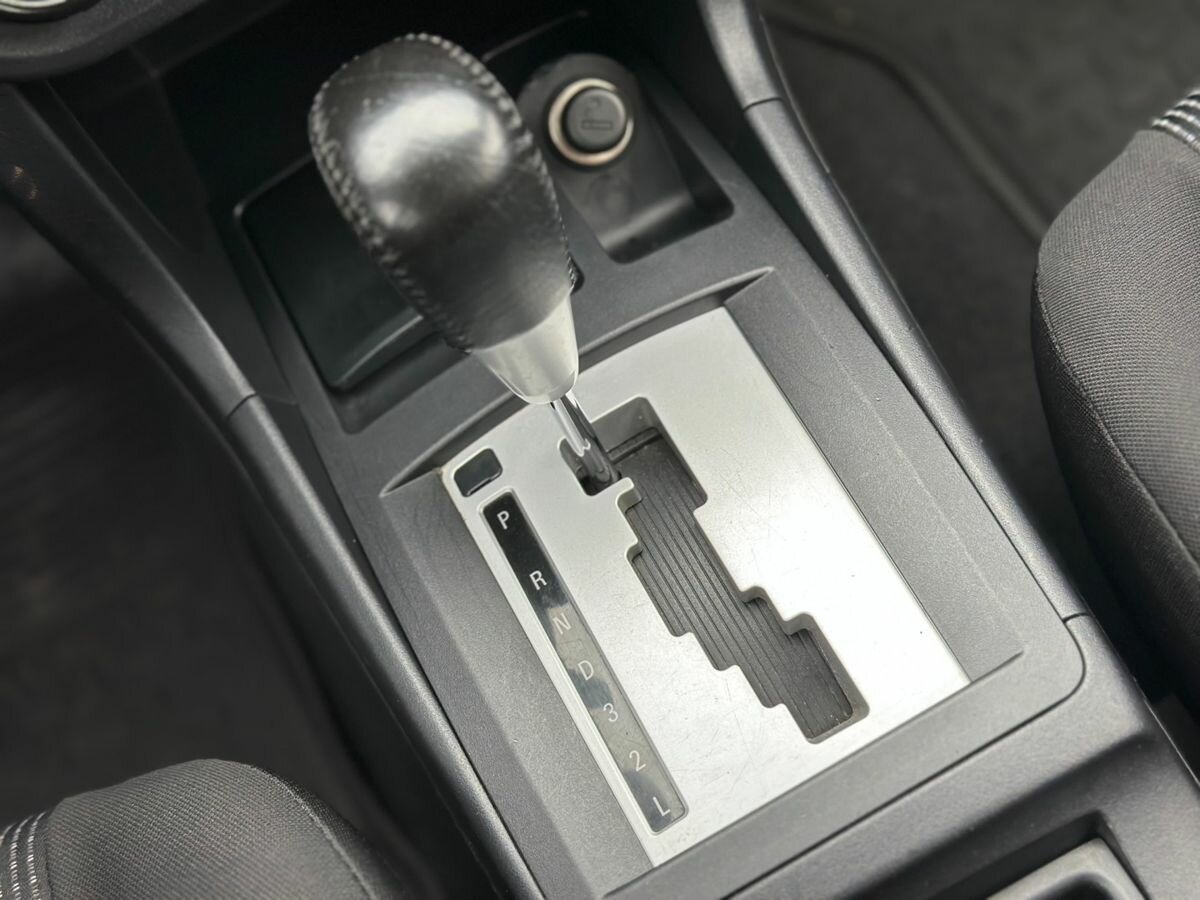 Mitsubishi Lancer с пробегом — 2011 год. Фото: #9