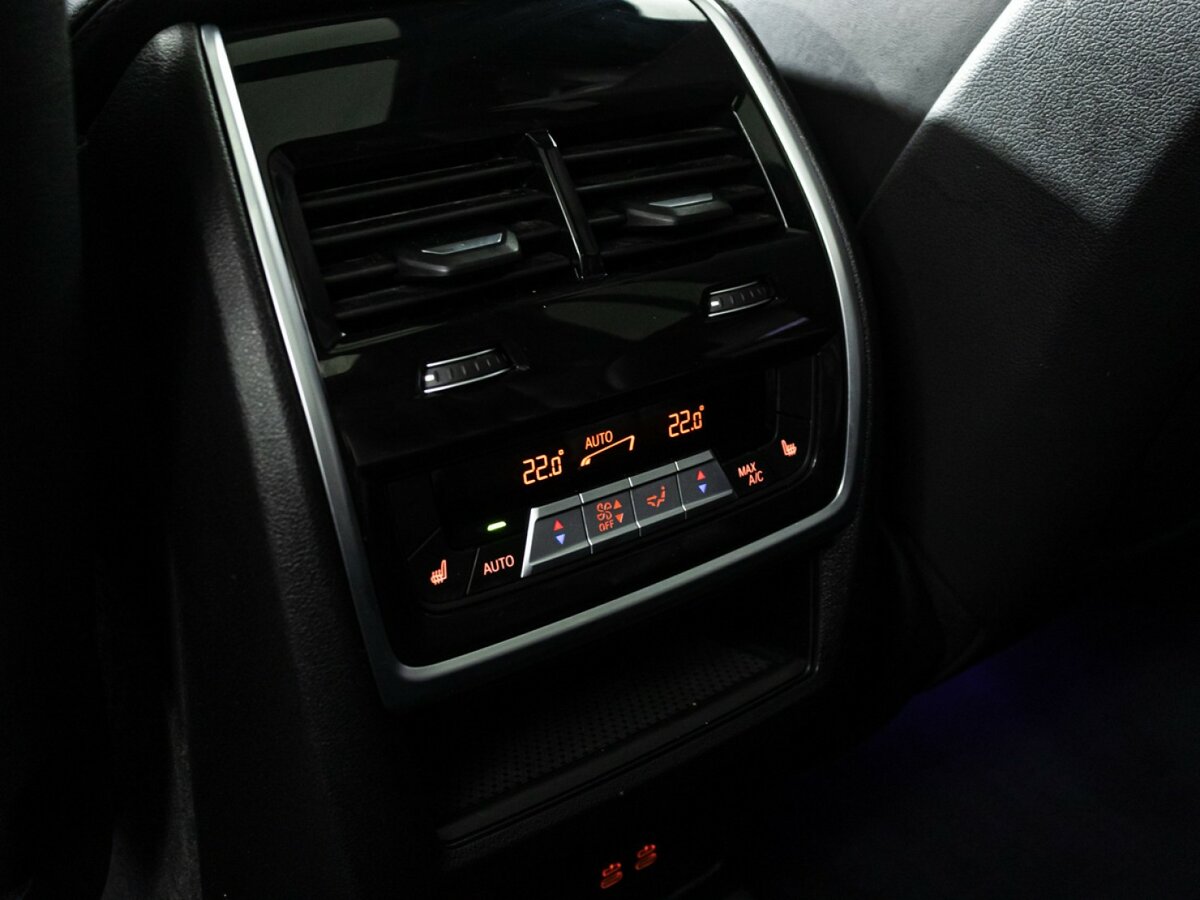 BMW X7 с пробегом — 2021 год. Фото: #18