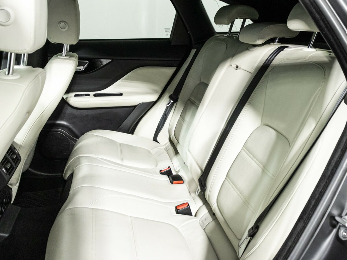 Jaguar F-Pace с пробегом — 2020 год. Фото: #9