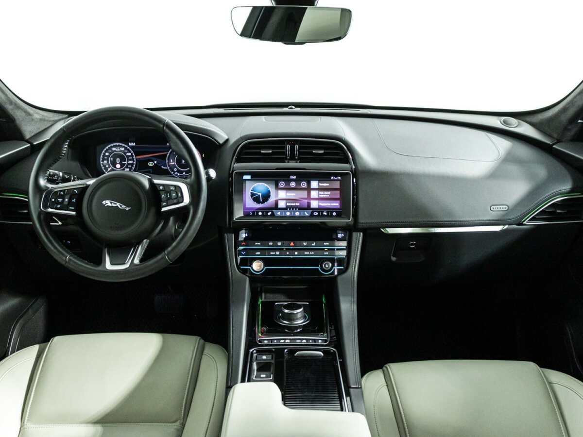 Jaguar F-Pace с пробегом — 2020 год. Фото: #12