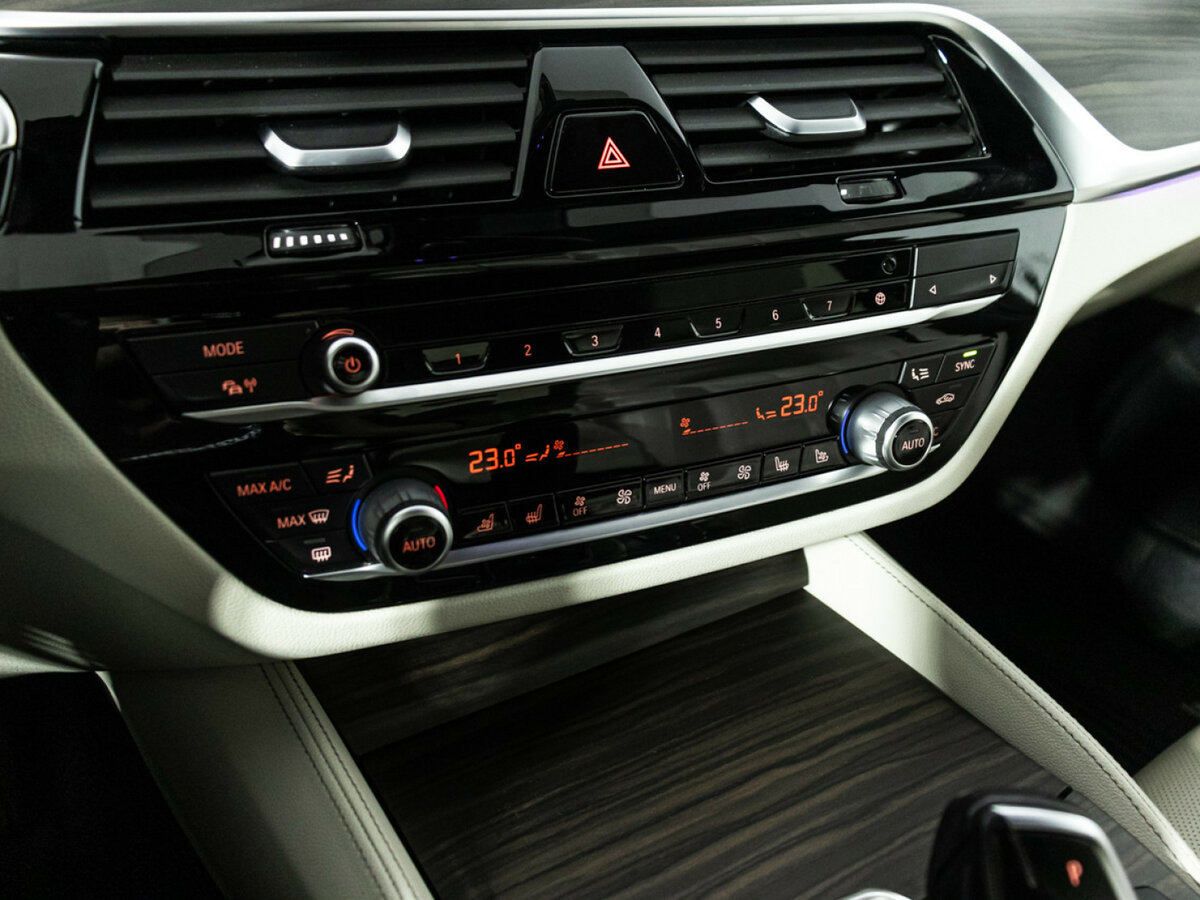 BMW 5 серии с пробегом — 2019 год. Фото: #17