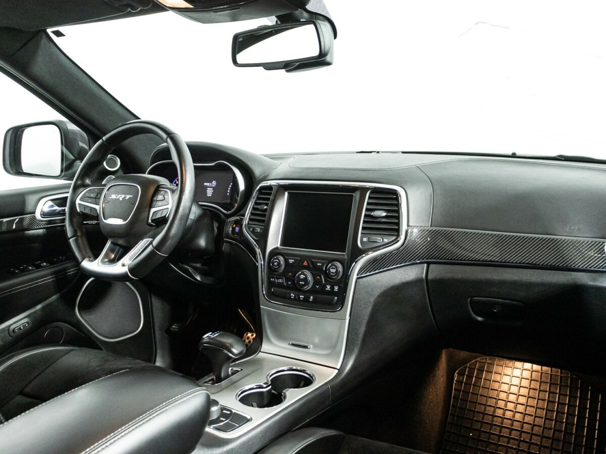 Jeep Grand Cherokee с пробегом — 2014 год. Фото: #8