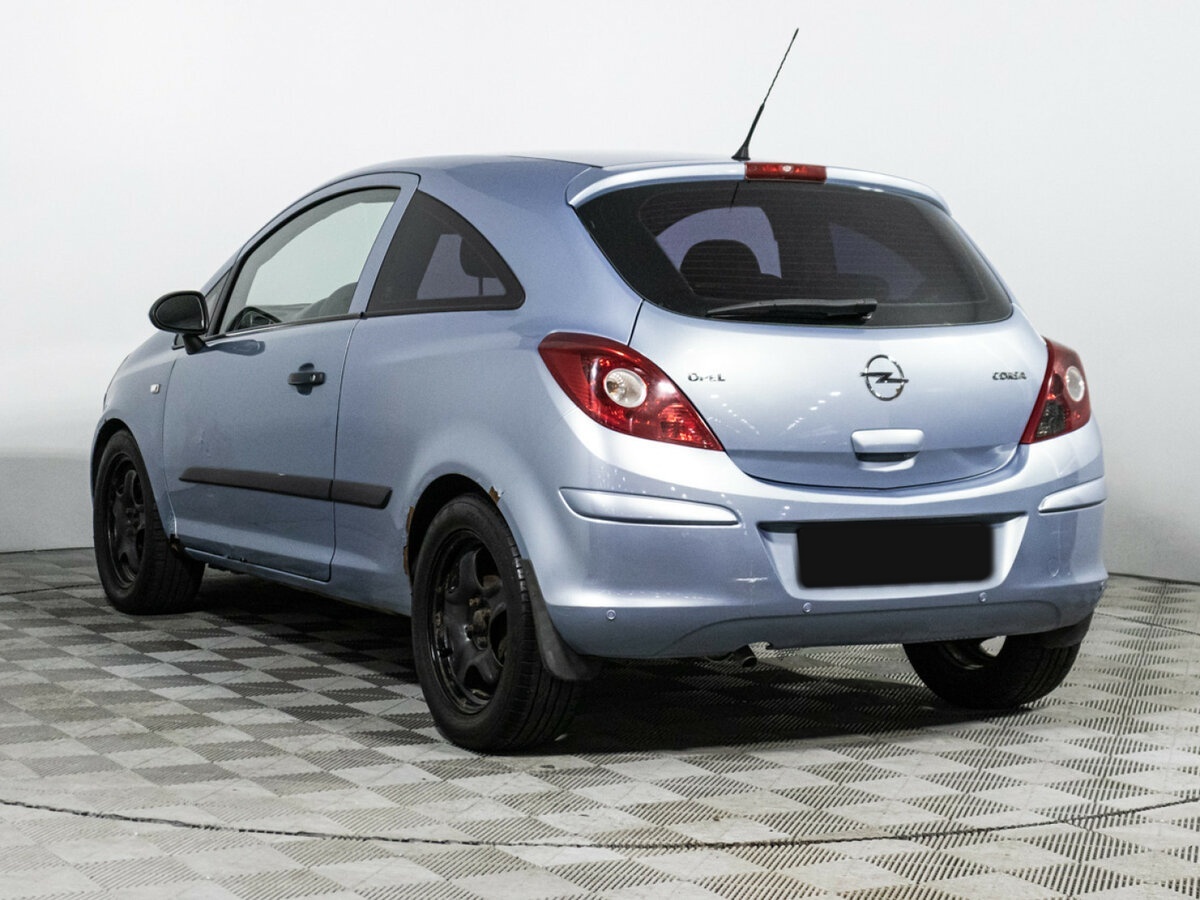 Opel Corsa с пробегом — 2007 год. Фото: #6