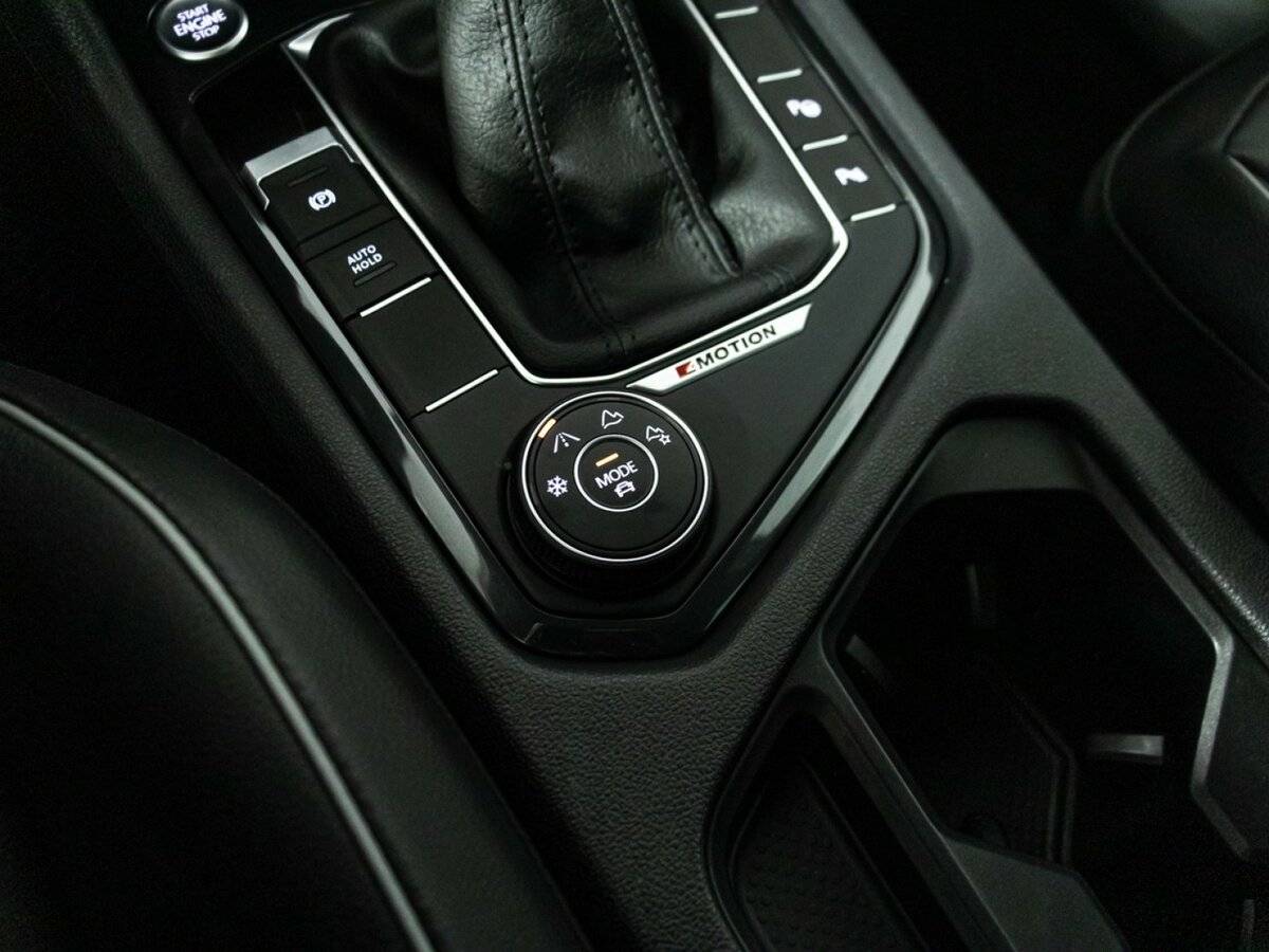 Volkswagen Tiguan с пробегом — 2021 год. Фото: #16