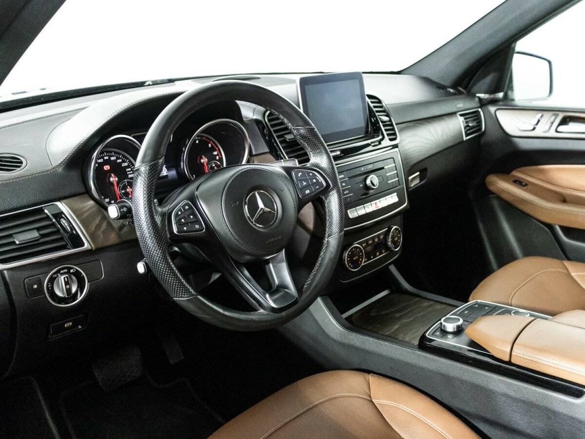 Mercedes-Benz GLS с пробегом — 2018 год. Фото: #8