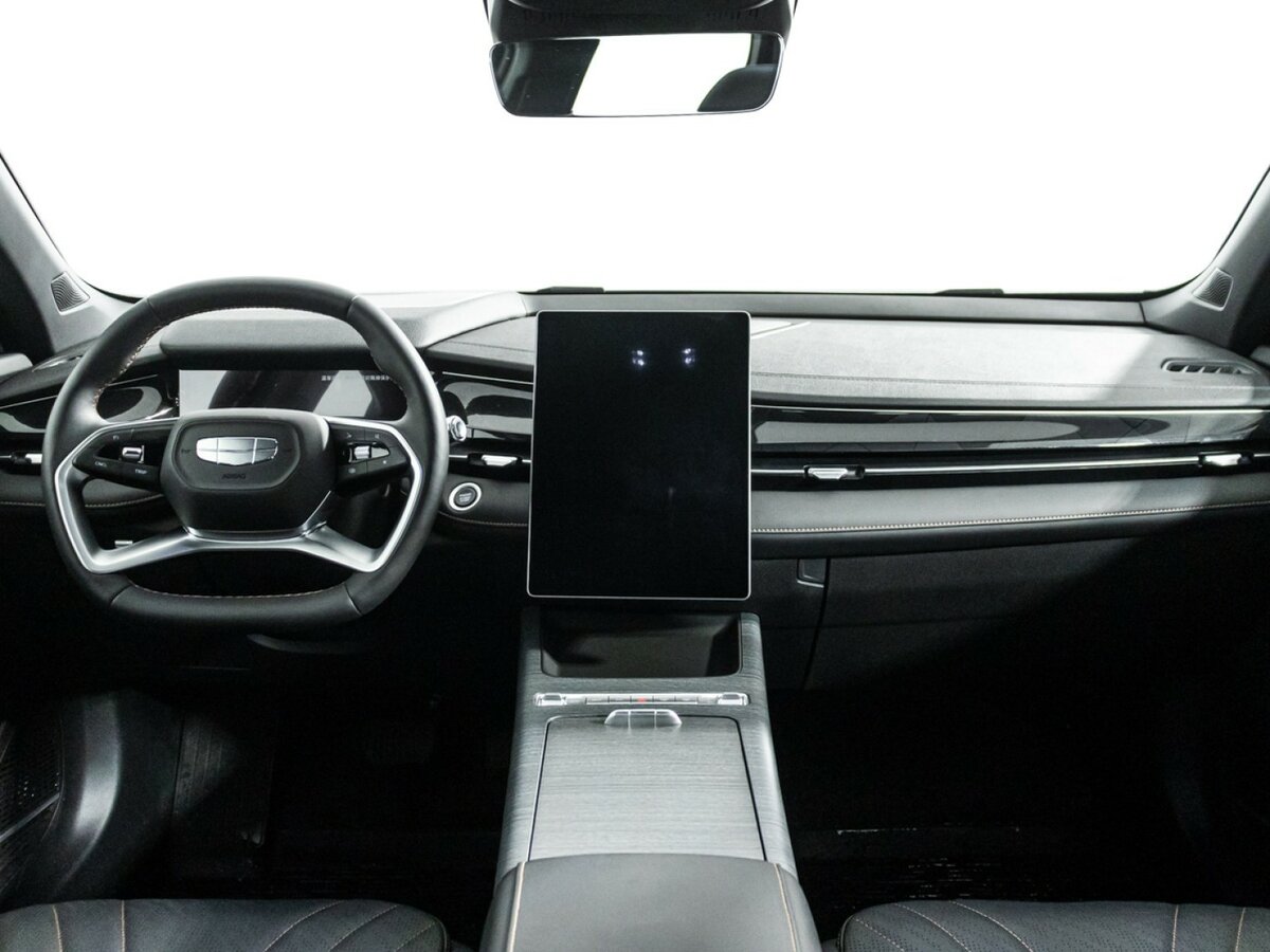 Geely Preface с пробегом — 2024 год. Фото: #12