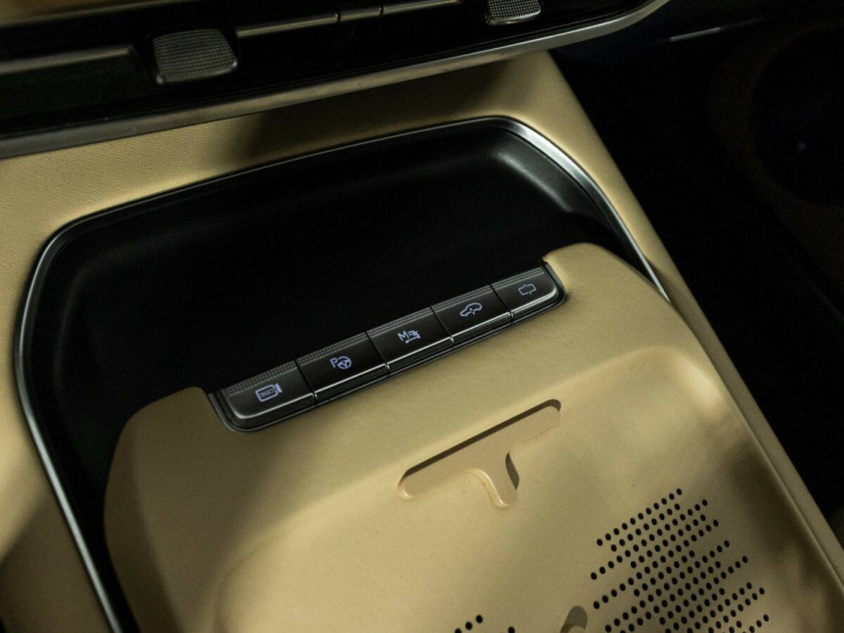 Voyah Free с пробегом — 2023 год. Фото: #16