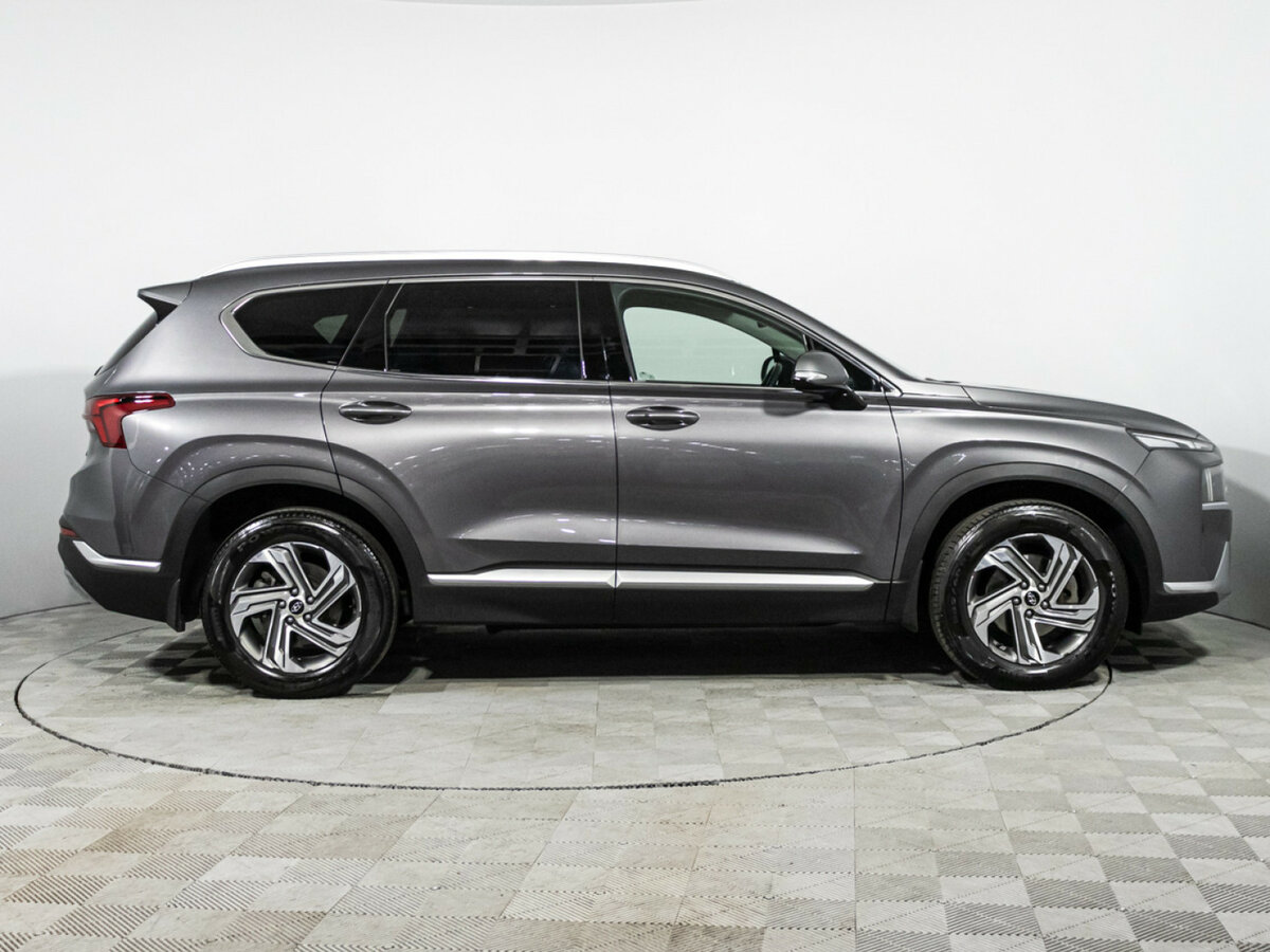 Hyundai Santa Fe с пробегом — 2021 год. Фото: #3