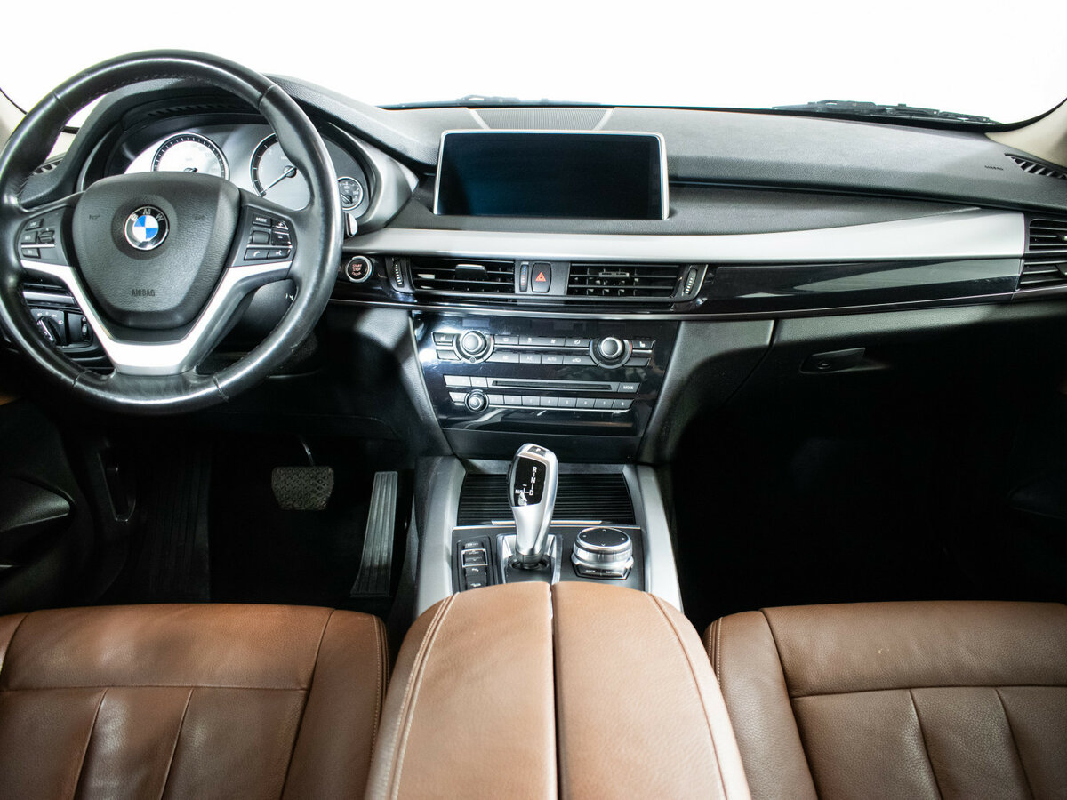 BMW X5 с пробегом — 2017 год. Фото: #10