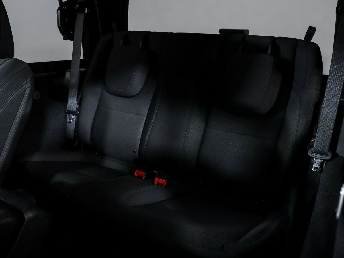 Jeep Wrangler с пробегом — 2021 год. Фото: #6