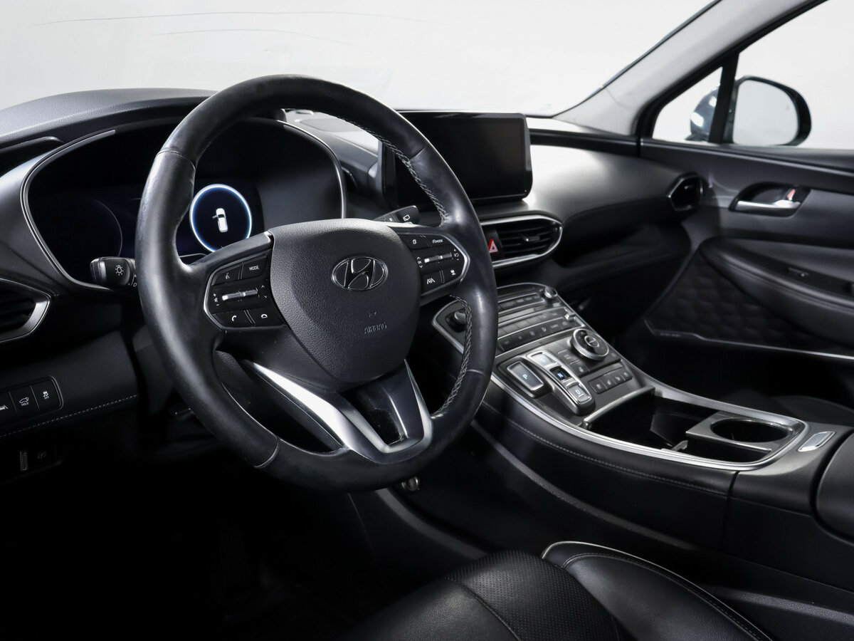 Hyundai Santa Fe с пробегом — 2021 год. Фото: #10