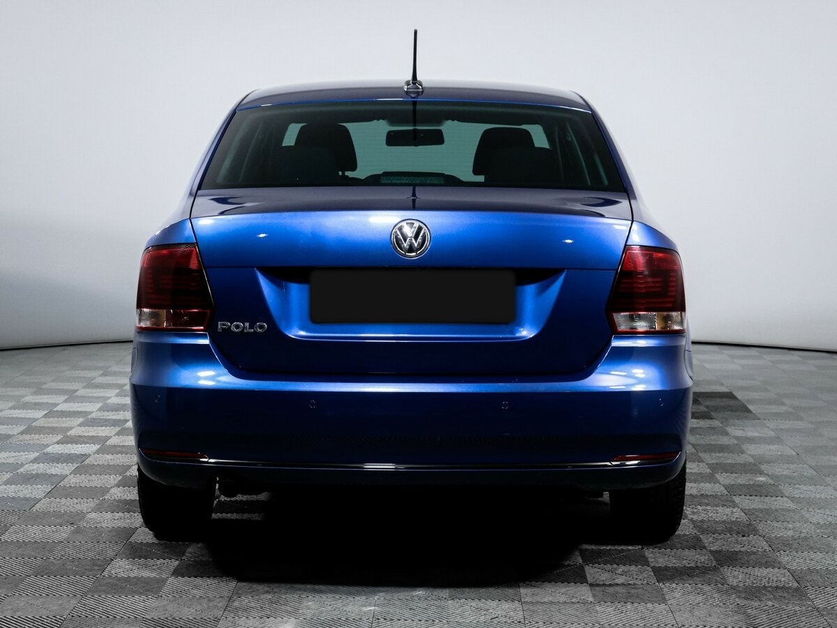 Volkswagen Polo с пробегом — 2018 год. Фото: #4