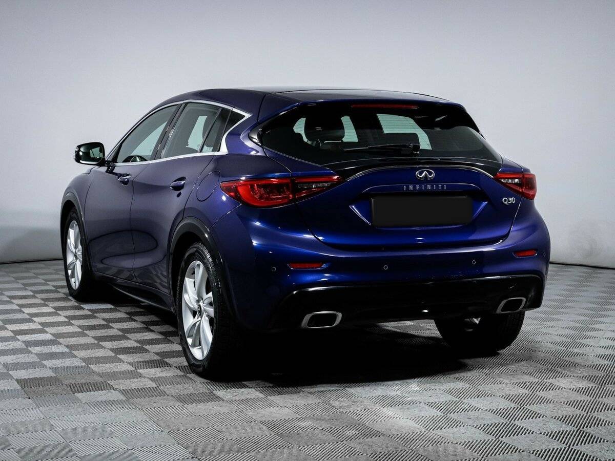 Infiniti Q30 с пробегом — 2017 год. Фото: #5