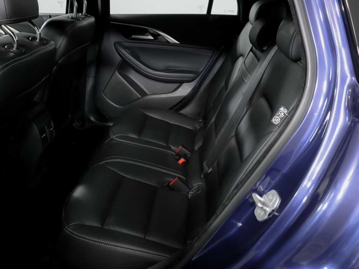 Infiniti Q30 с пробегом — 2017 год. Фото: #7