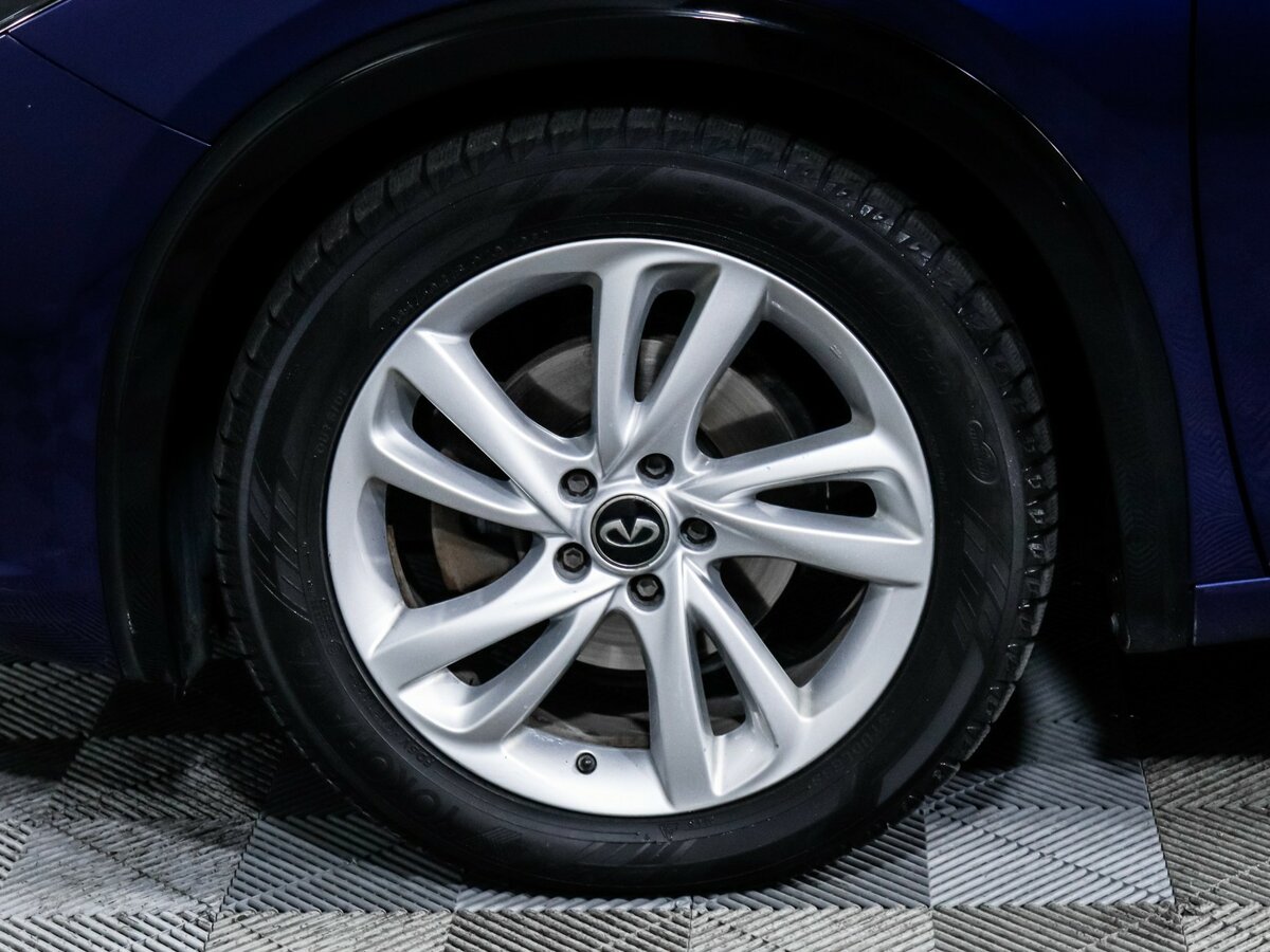 Infiniti Q30 с пробегом — 2017 год. Фото: #11