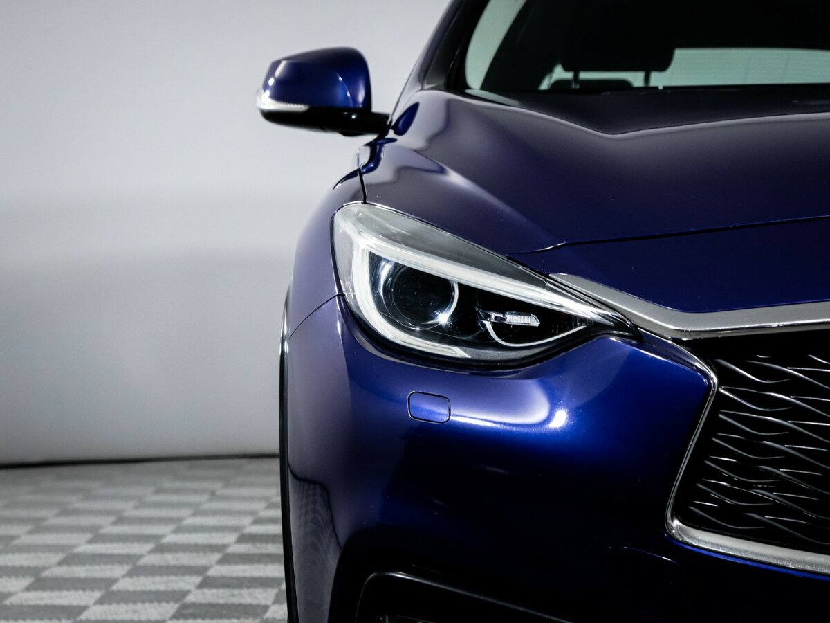 Infiniti Q30 с пробегом — 2017 год. Фото: #12