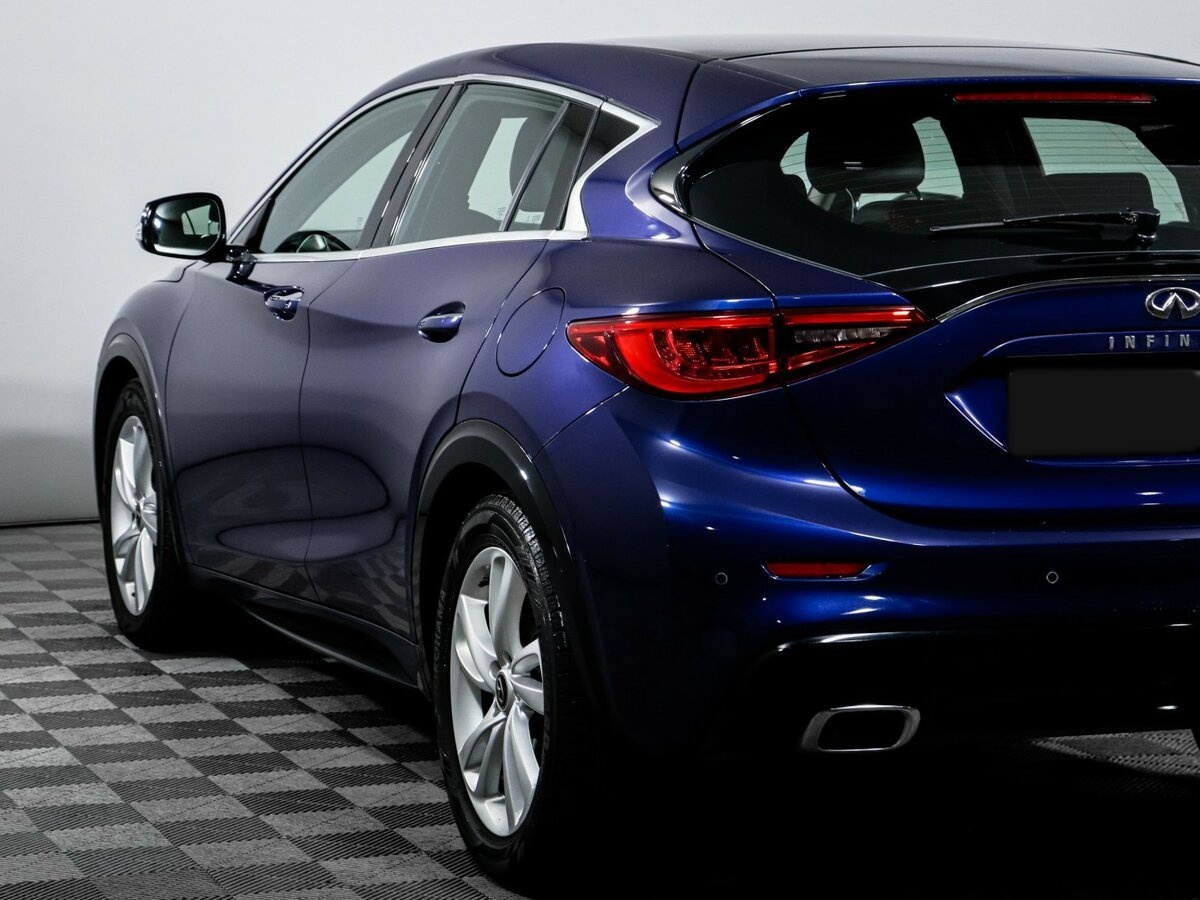 Infiniti Q30 с пробегом — 2017 год. Фото: #13