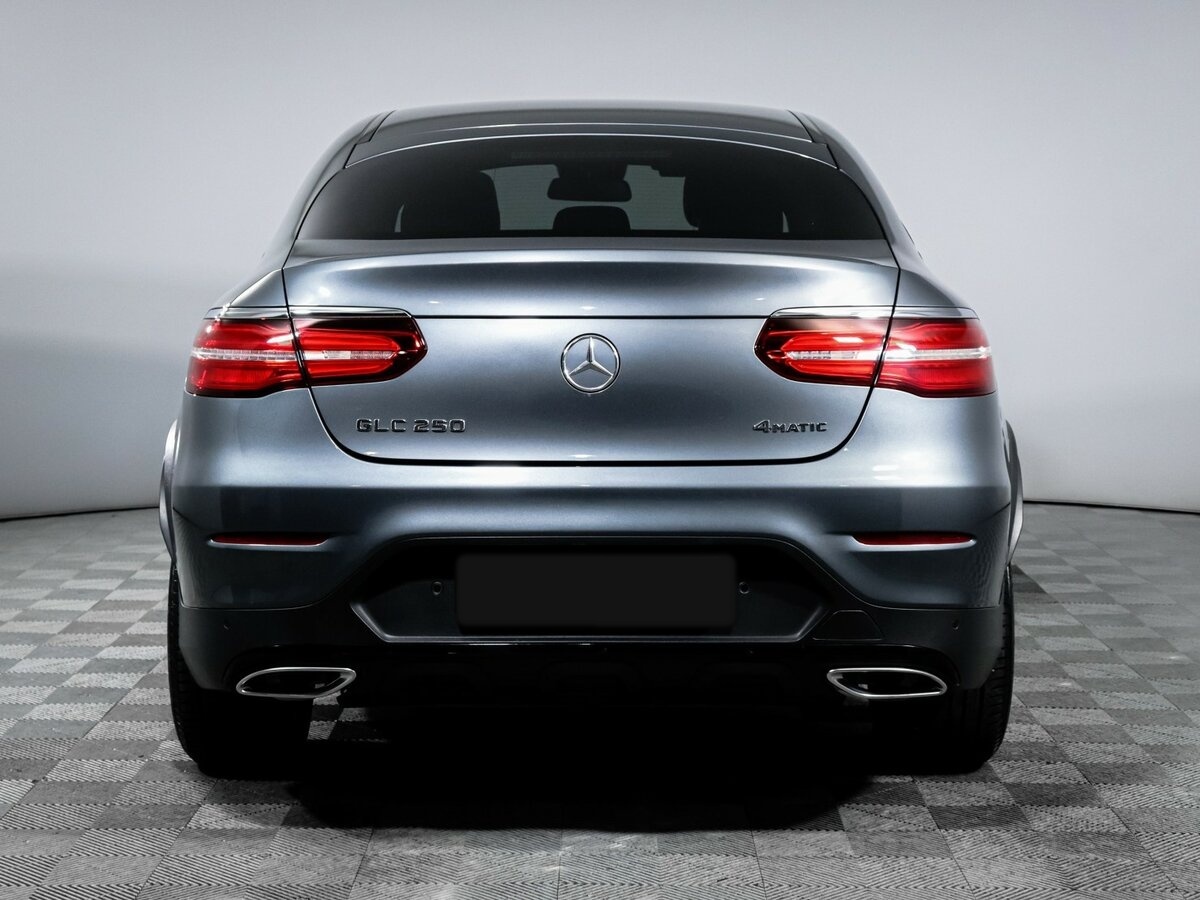 Mercedes-Benz GLC Coupe с пробегом — 2018 год. Фото: #4