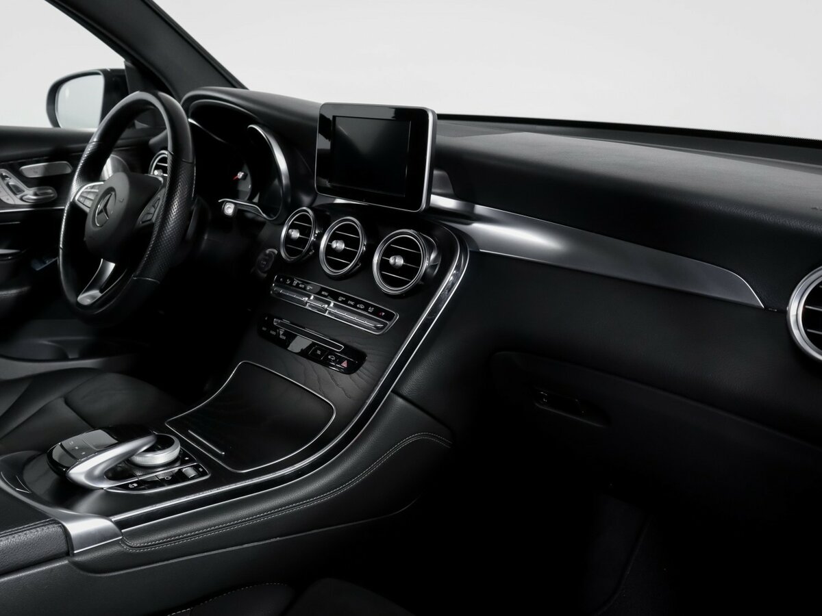Mercedes-Benz GLC Coupe с пробегом — 2018 год. Фото: #6