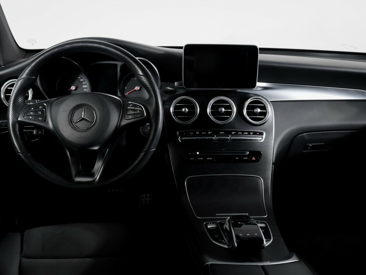 Mercedes-Benz GLC Coupe с пробегом — 2018 год. Фото: #9