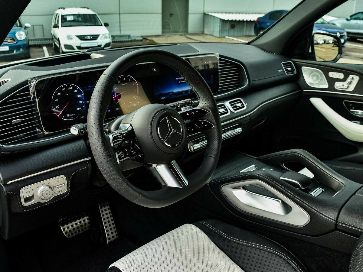 Mercedes-Benz GLE с пробегом — 2024 год. Фото: #8
