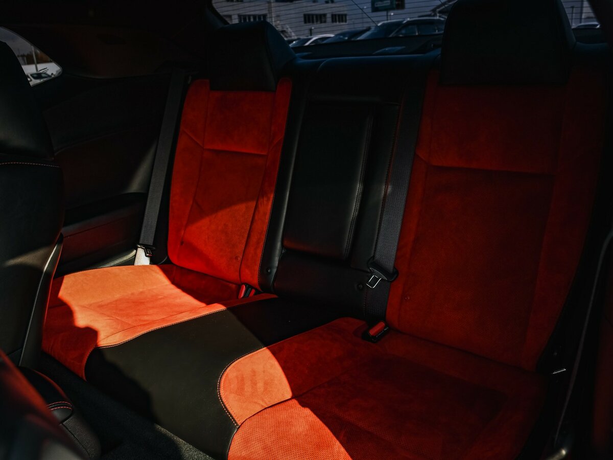 Dodge Challenger с пробегом — 2021 год. Фото: #14