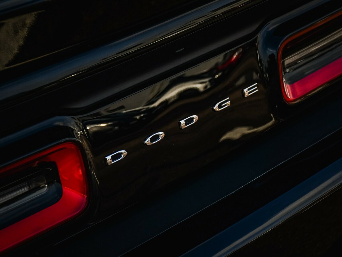 Dodge Challenger с пробегом — 2021 год. Фото: #16