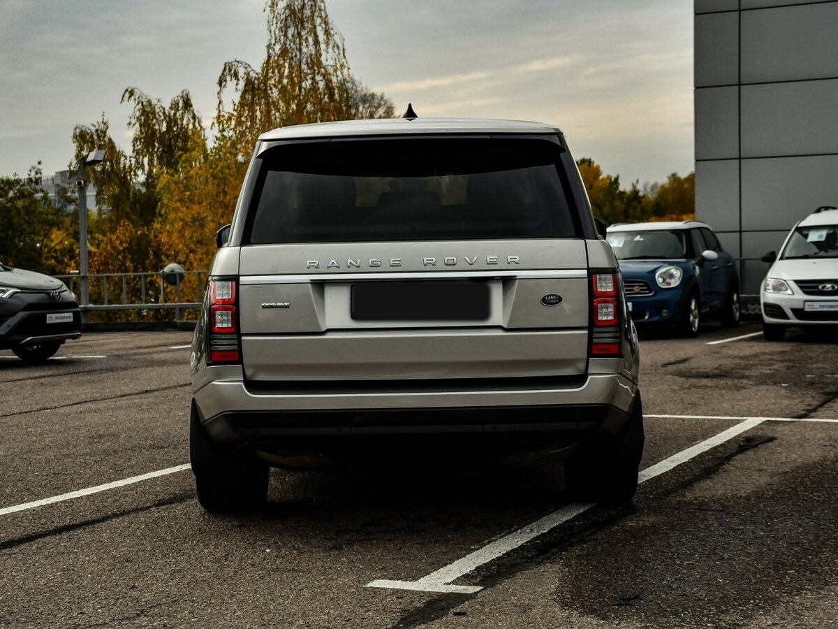 Land Rover Range Rover с пробегом — 2017 год. Фото: #5