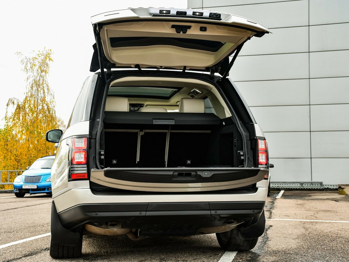 Land Rover Range Rover с пробегом — 2017 год. Фото: #17