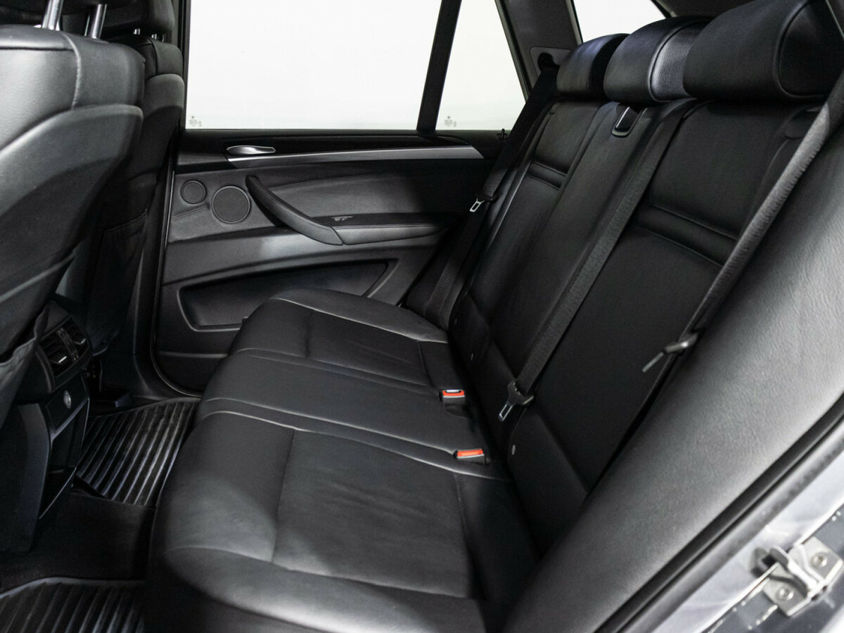 BMW X5 с пробегом — 2010 год. Фото: #8