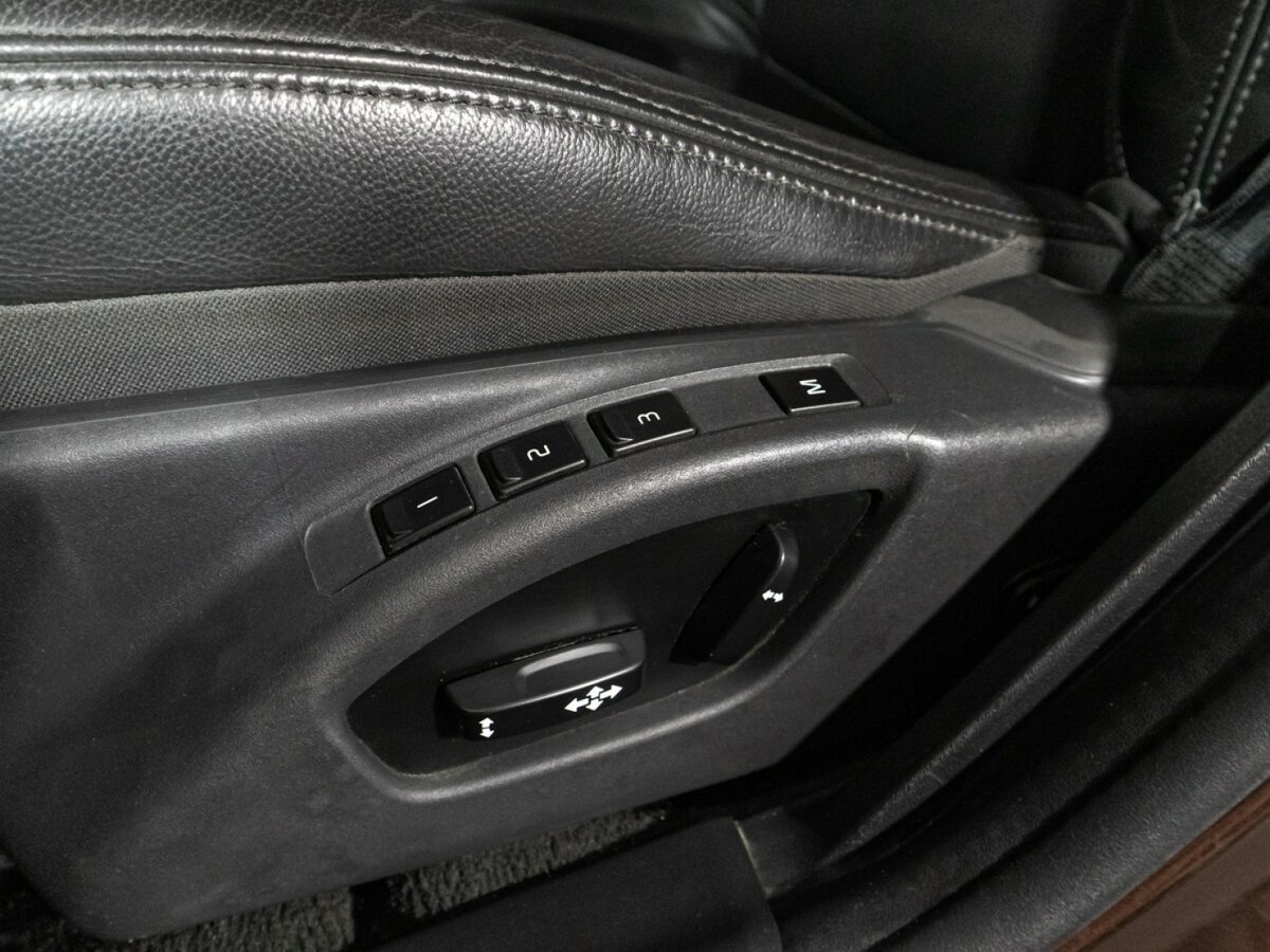 Volvo V60 Cross Country с пробегом — 2016 год. Фото: #13