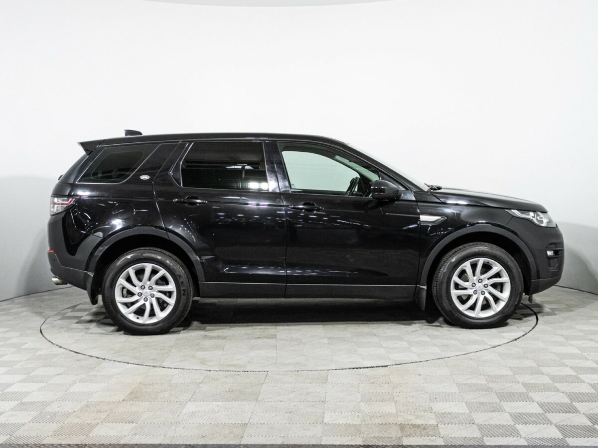 Land Rover Discovery Sport с пробегом — 2017 год. Фото: #3