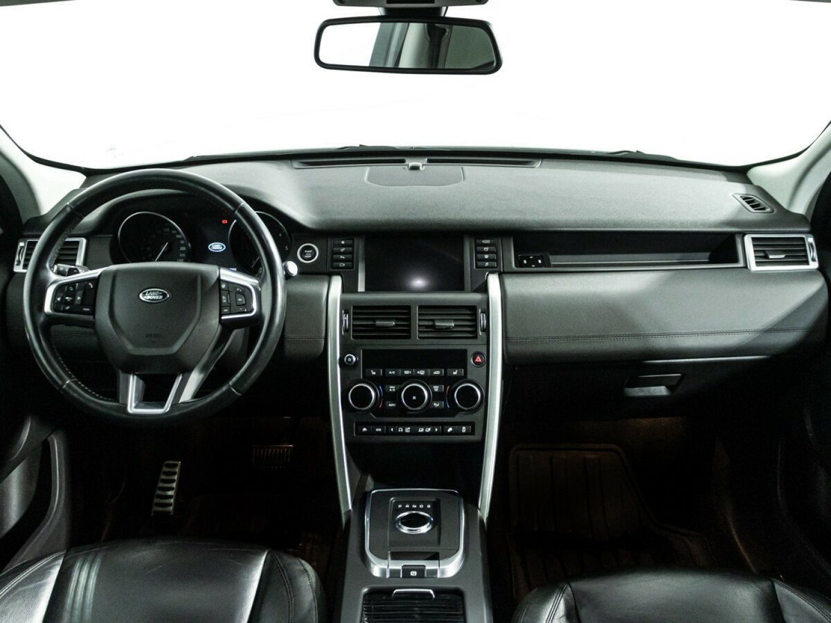 Land Rover Discovery Sport с пробегом — 2017 год. Фото: #12