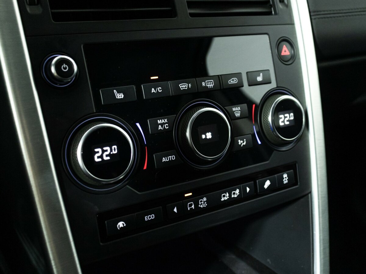 Land Rover Discovery Sport с пробегом — 2017 год. Фото: #16