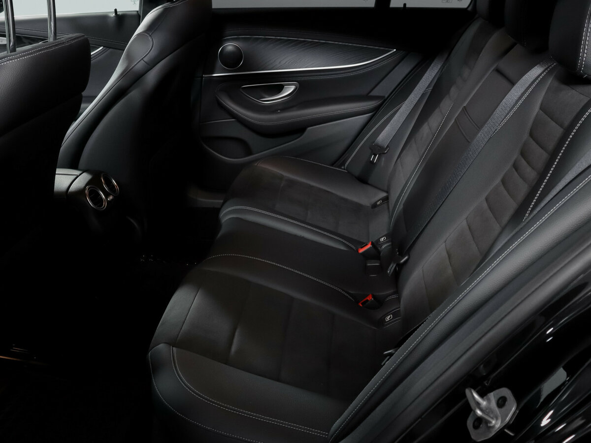Mercedes-Benz E-Класс с пробегом — 2019 год. Фото: #9