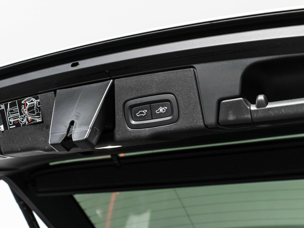 Volvo XC60 с пробегом — 2020 год. Фото: #12