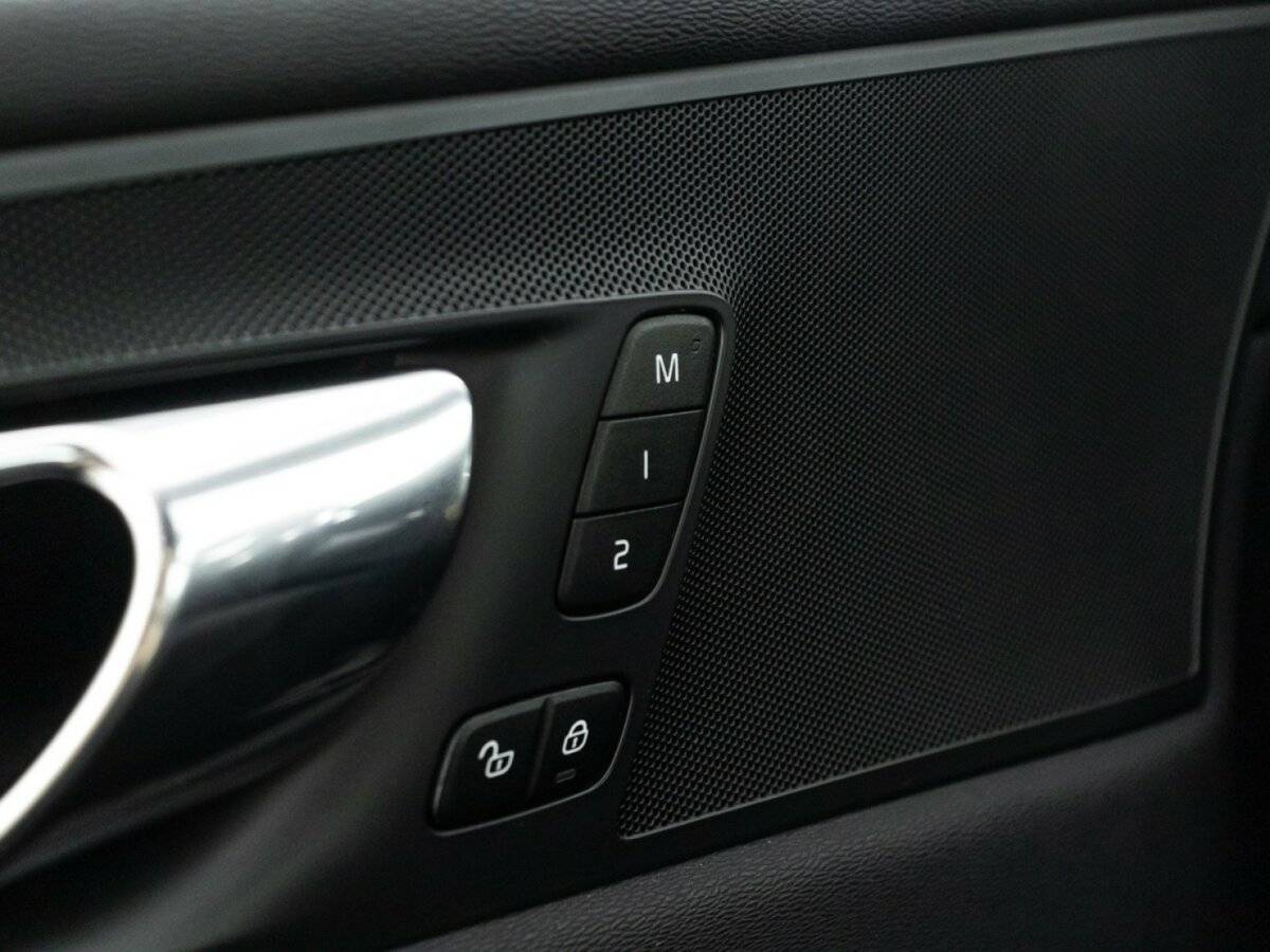 Volvo XC60 с пробегом — 2020 год. Фото: #14