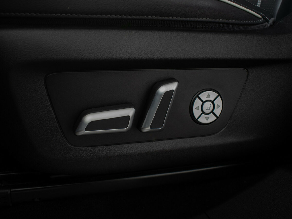 Tank 300 с пробегом — 2023 год. Фото: #17