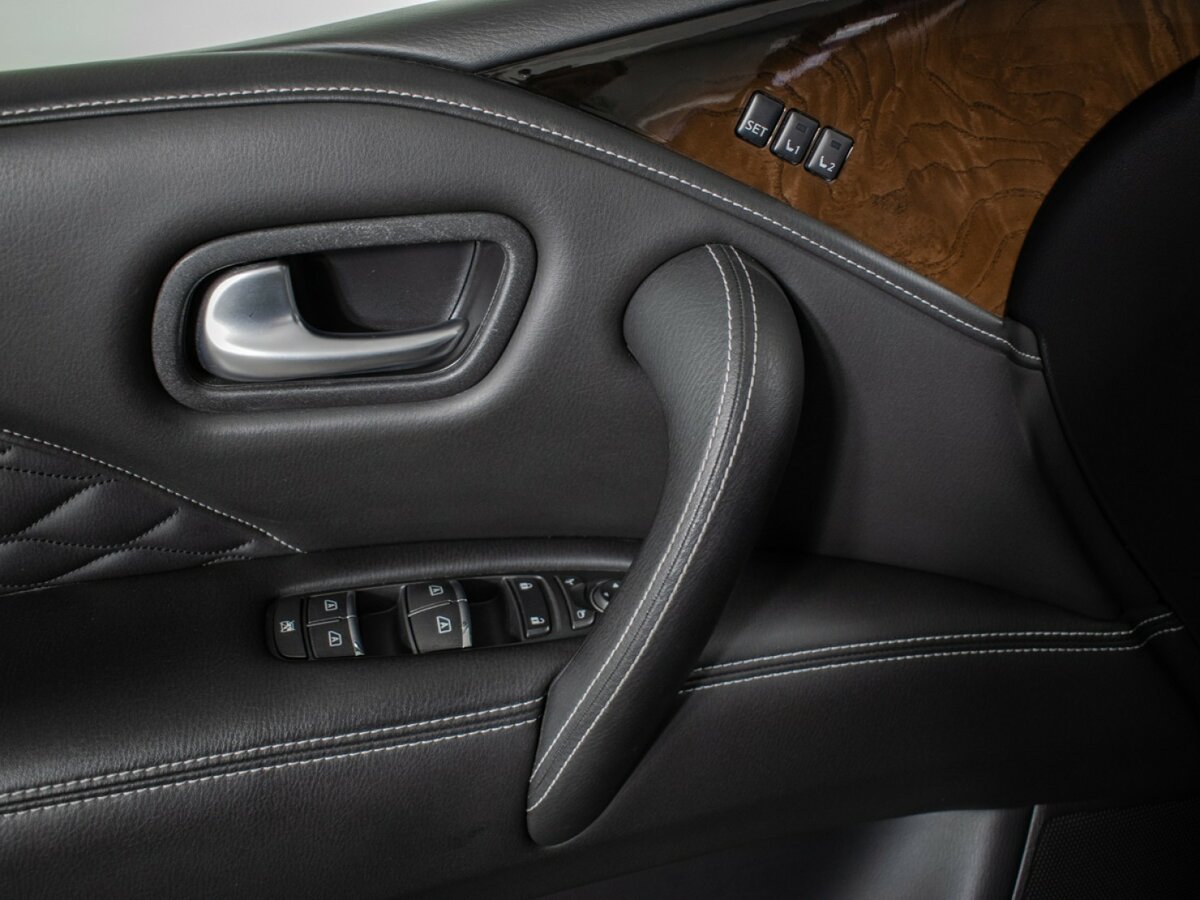 Infiniti QX80 с пробегом — 2018 год. Фото: #20