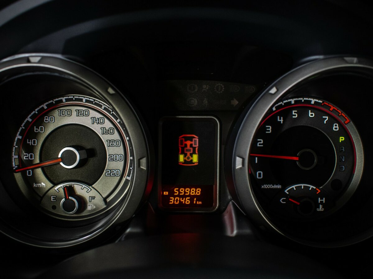 Mitsubishi Pajero с пробегом — 2019 год. Фото: #11