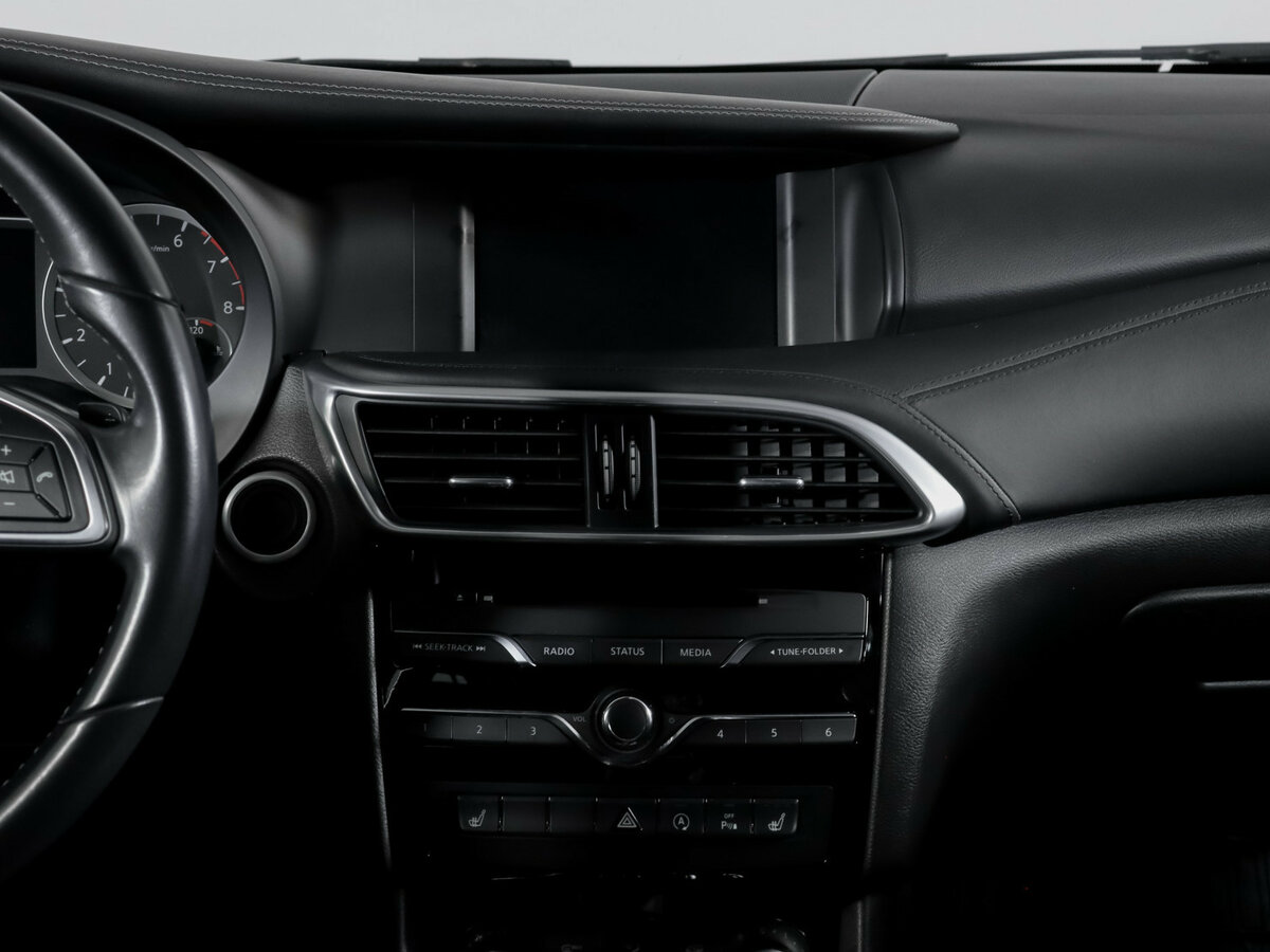 Infiniti QX30 с пробегом — 2017 год. Фото: #10