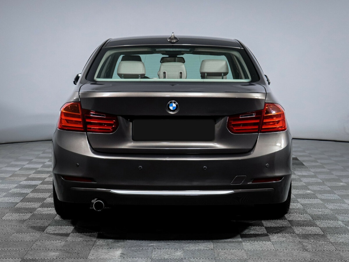 BMW 3 серии с пробегом — 2012 год. Фото: #4