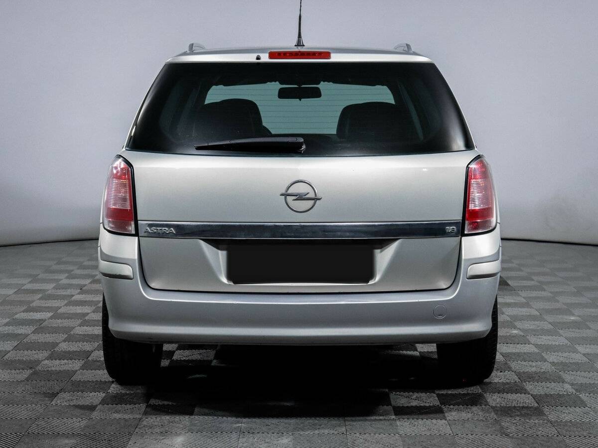 Opel Astra с пробегом — 2007 год. Фото: #4