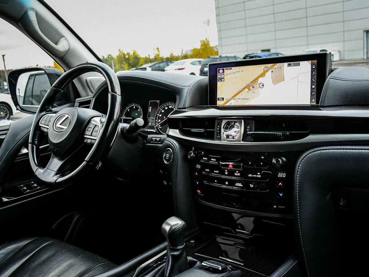 Lexus LX с пробегом — 2016 год. Фото: #8