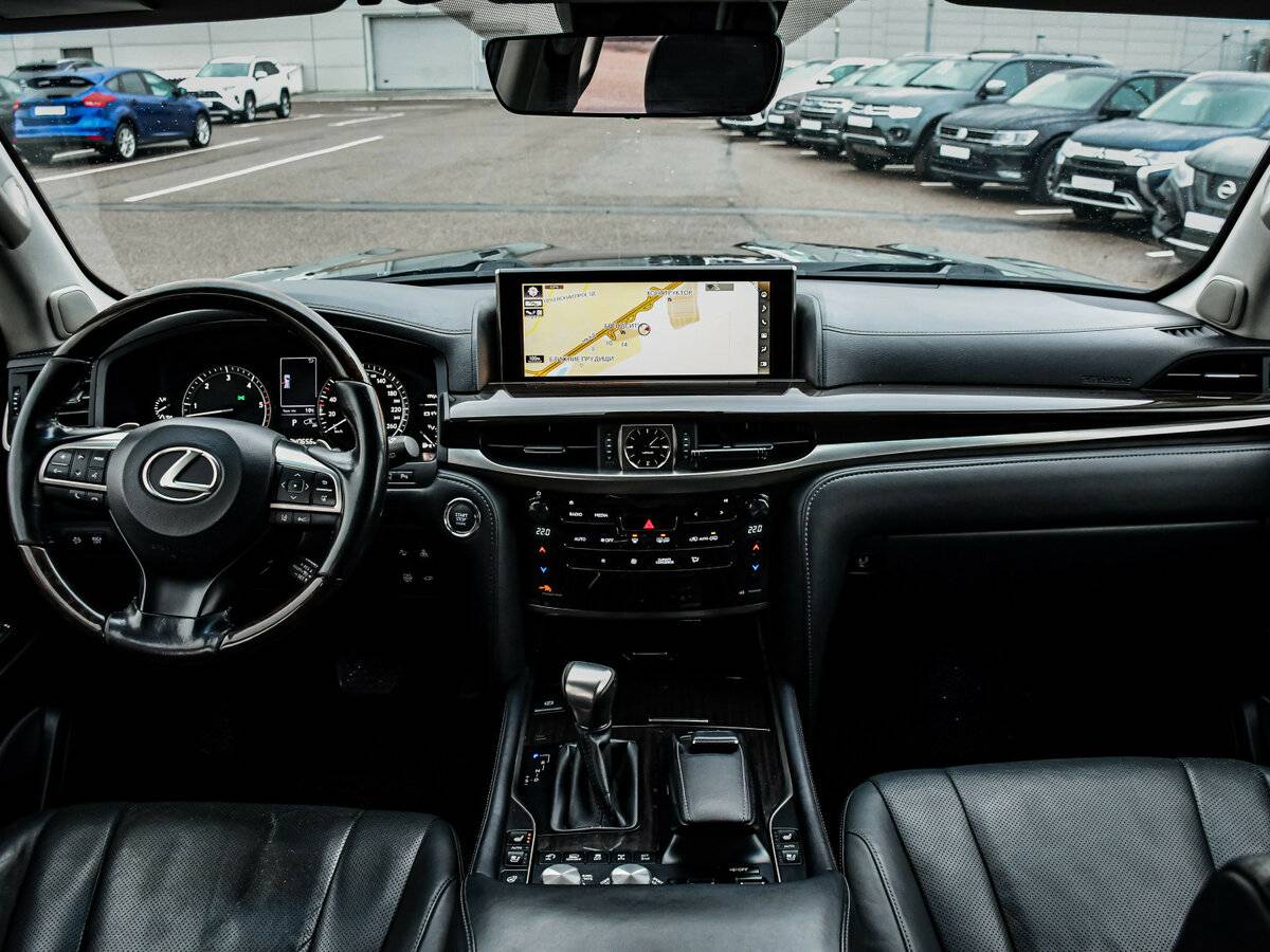 Lexus LX с пробегом — 2016 год. Фото: #9