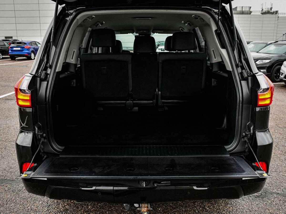 Lexus LX с пробегом — 2016 год. Фото: #14