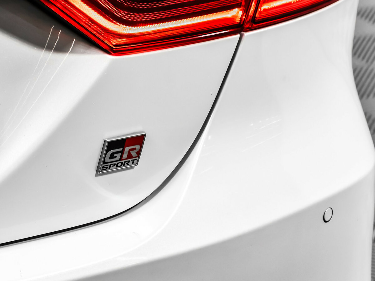 Toyota Camry с пробегом — 2021 год. Фото: #14