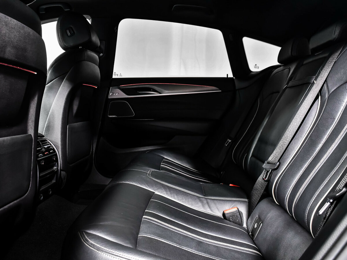 BMW 6 серии с пробегом — 2018 год. Фото: #9